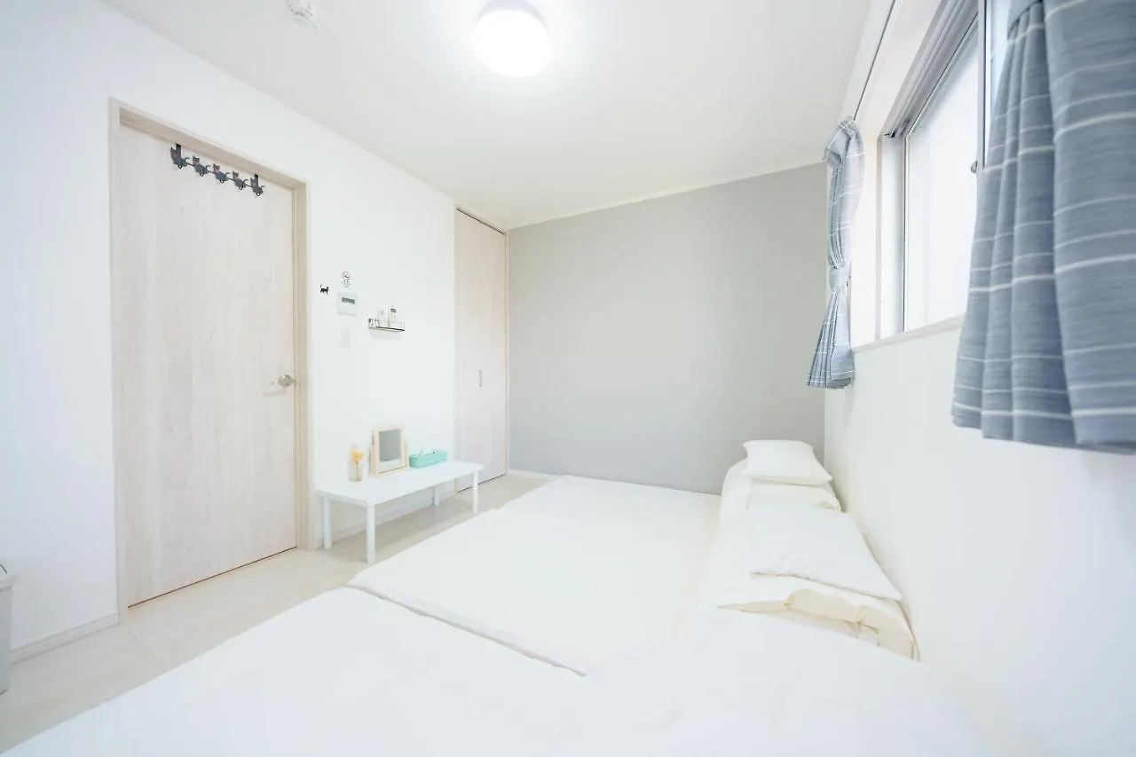 Osaka Yeon House Hotel 2*,